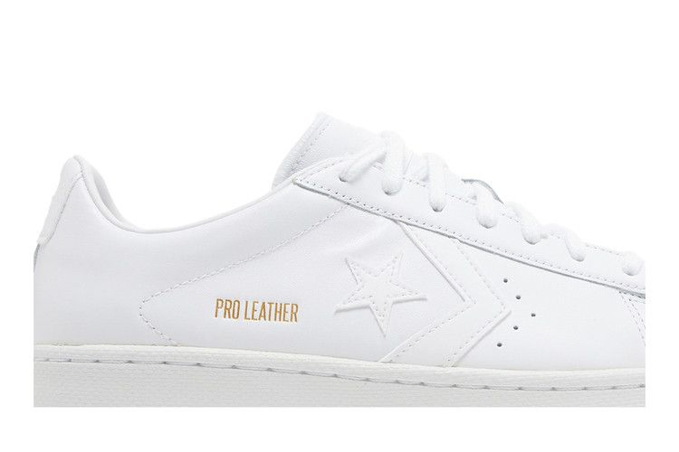 pro-leather-low-triple-white-167239c_01