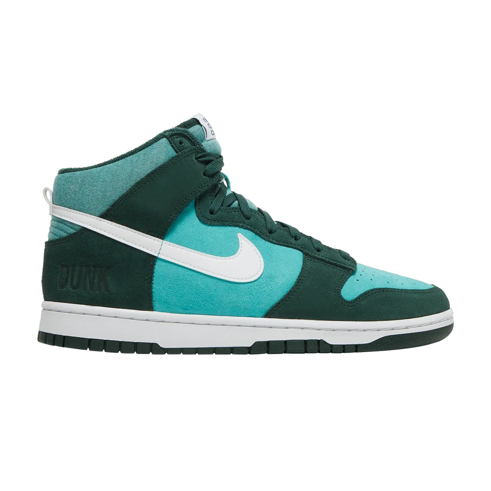 Krossovki-Nike-Dunk-High-SE-Athletic-Club-Pro-Green