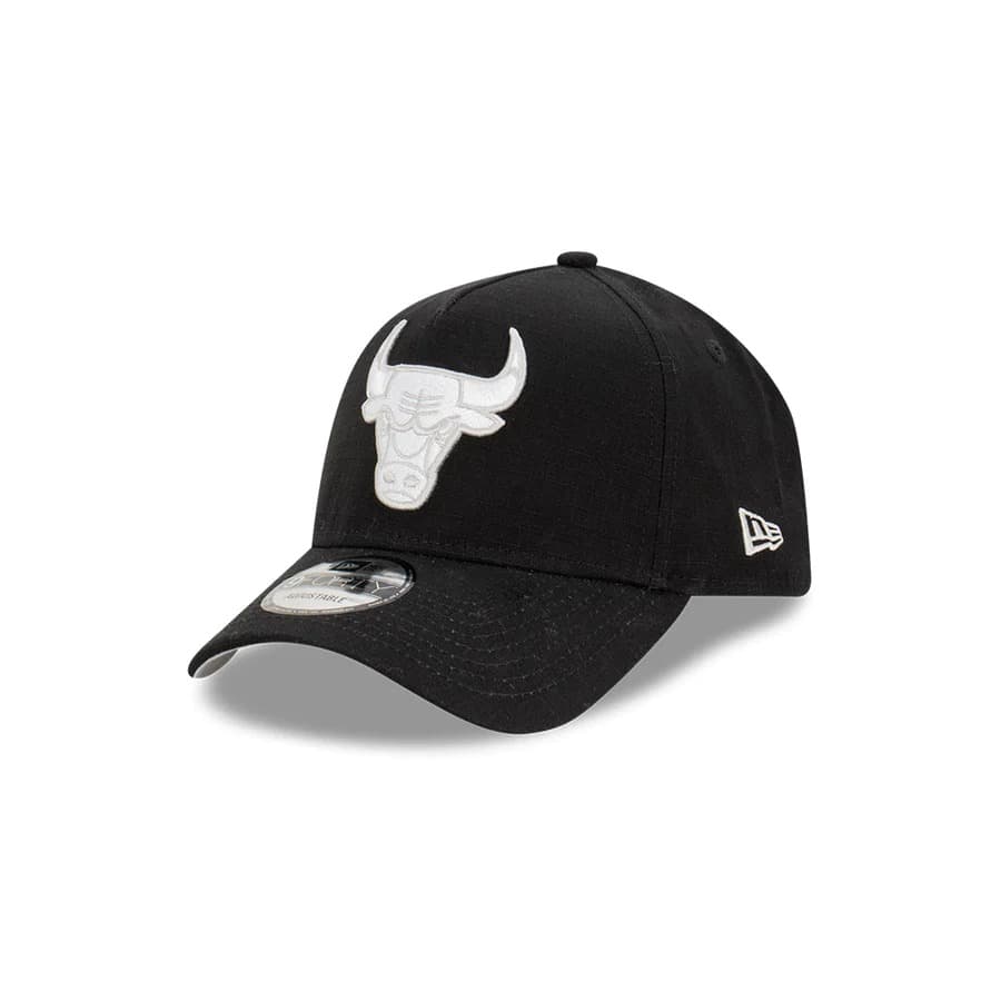 Бейсболка New Era Chicago Bulls Ripstop 9FORTY A-Frame NBA Snapback Hat