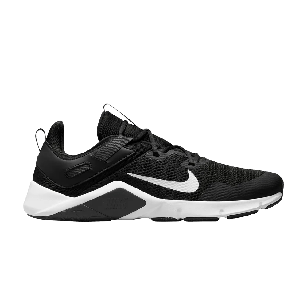 Krossovki-Nike-Legend-Essential-Black-White