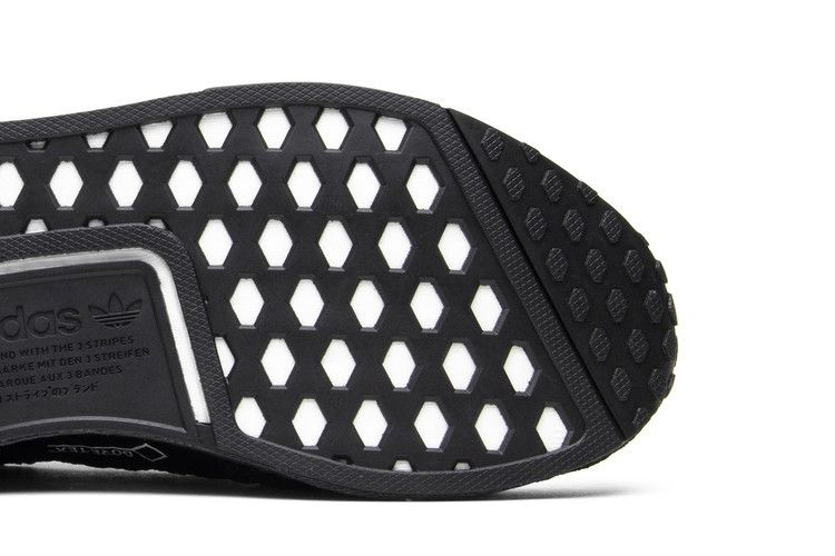 nmd_ts1-gore-tex-triple-black-aq0927_04