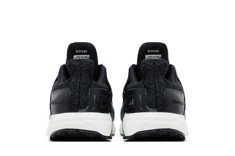 Кроссовки adidas UltraBoost ST 'Core Black'