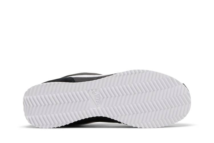 wmns-cortez-black-white-dz2795-001_03