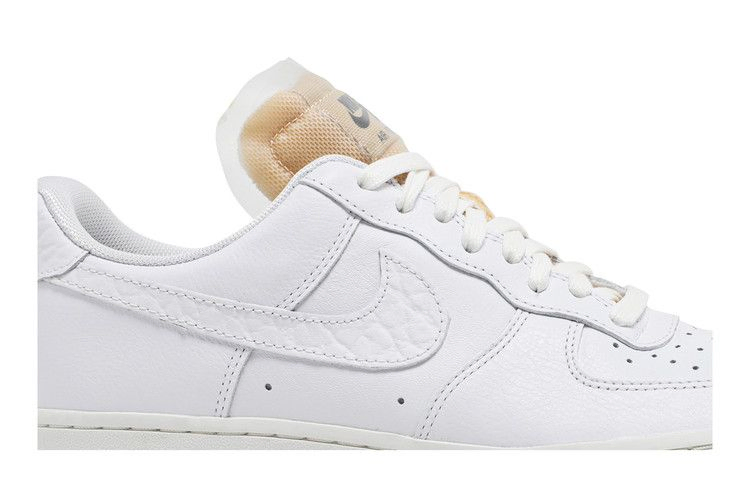 Кроссовки Nike Wmns Air Force 1 Low '07 LX 'Bling'