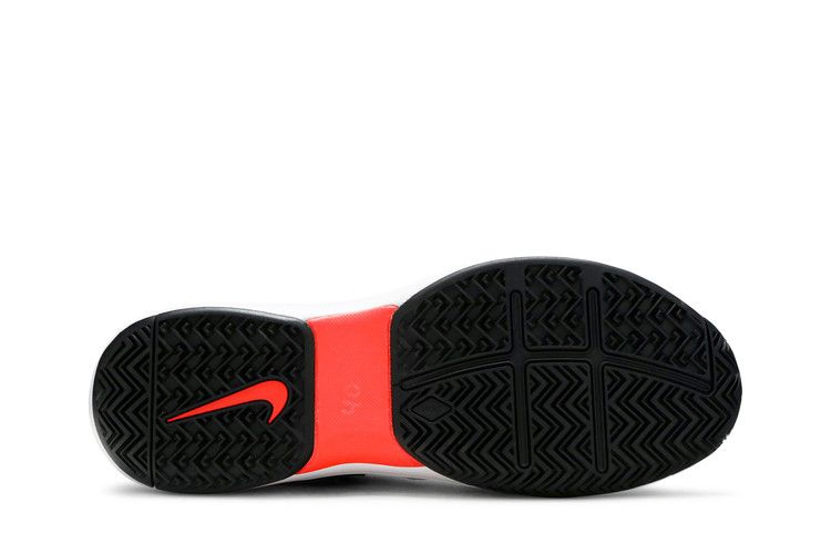 air-zoom-prestige-hc-white-black-aa8020-106_03