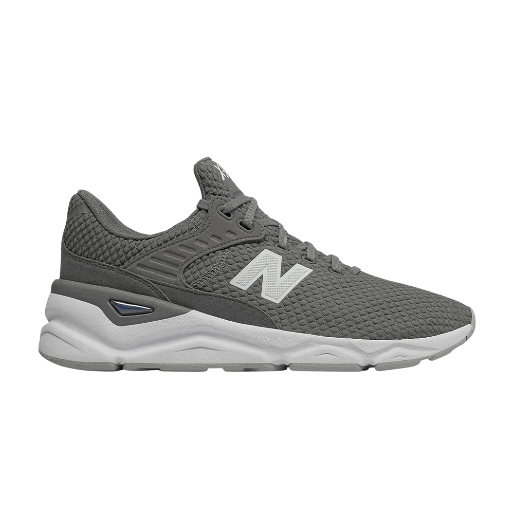 Krossovki-New-Balance-X-90-Grey-White