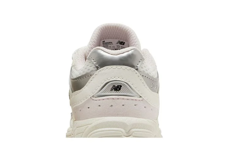 Krossovki-New-Balance-2002R-Toddler-Sea-Salt-Pink-Granite-6