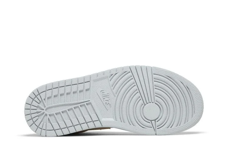 Кроссовки Wmns Air Jordan 1 Mid SE 'Sanddrift'