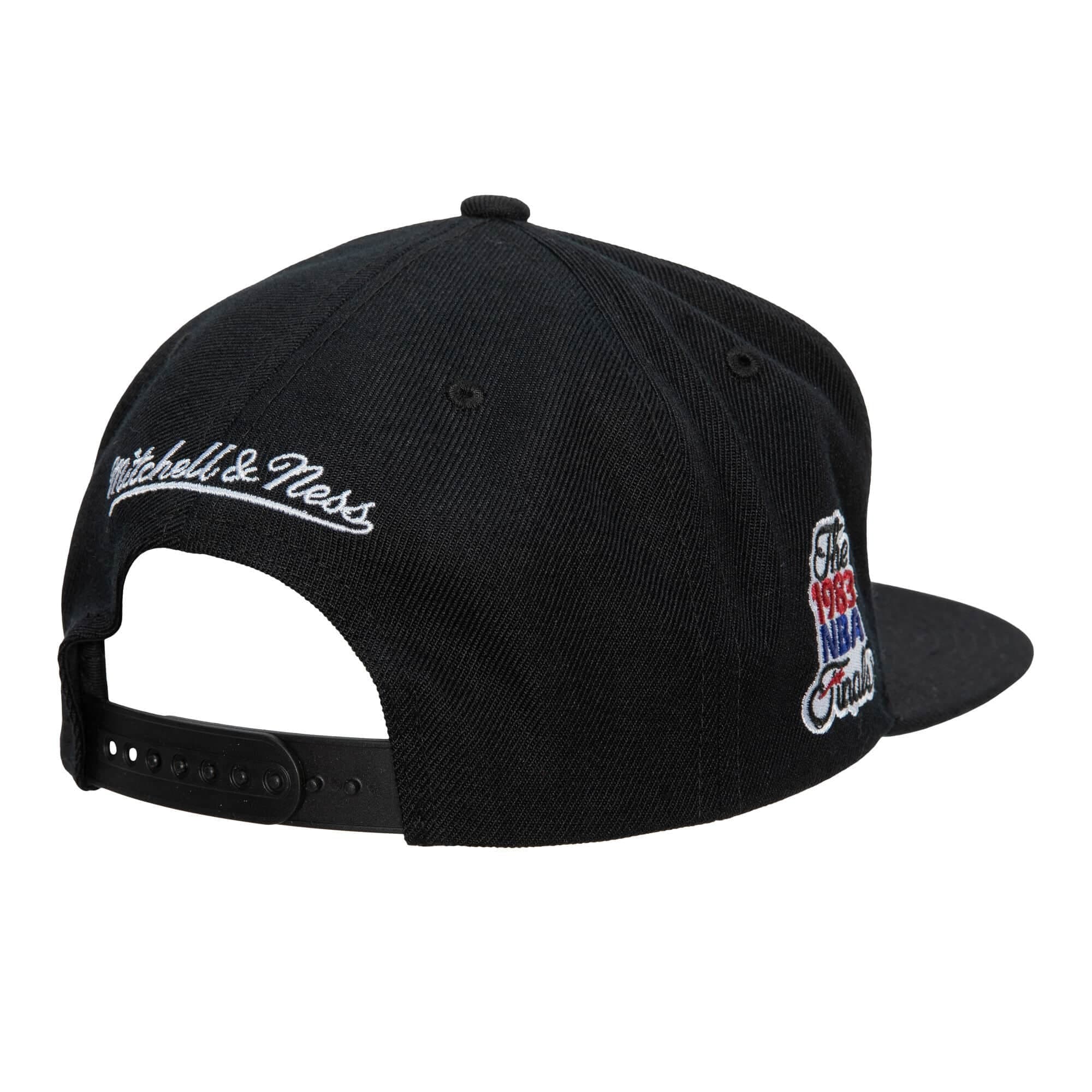 Бейсболка Mitchell & Ness Top Spot Snapback HWC Philadelphia 76ers