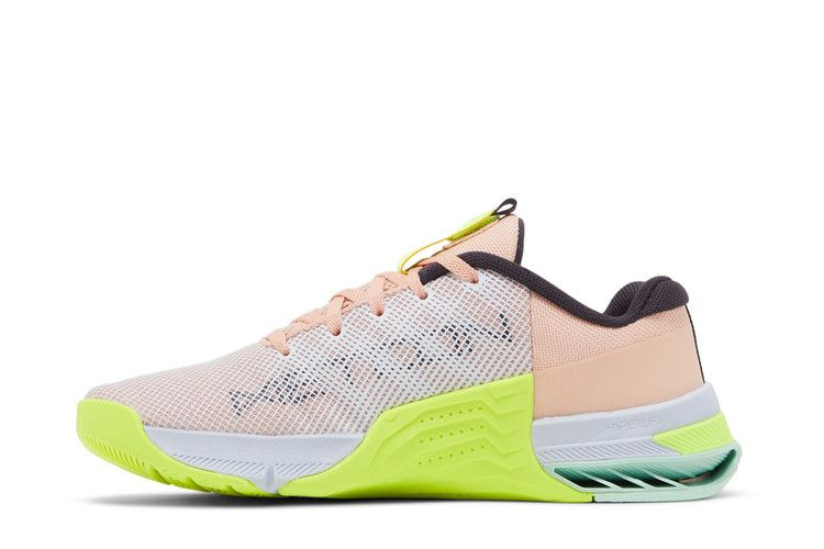 wmns-metcon-8-arctic-orange-volt-do9327-800_02