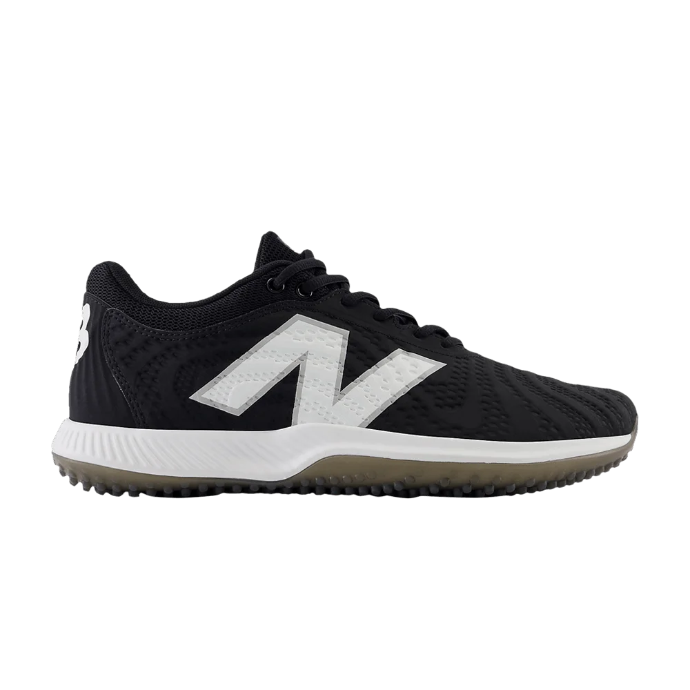 Krossovki-New-Balance-FuelCell-4040v7-TF-Black-Optic-White
