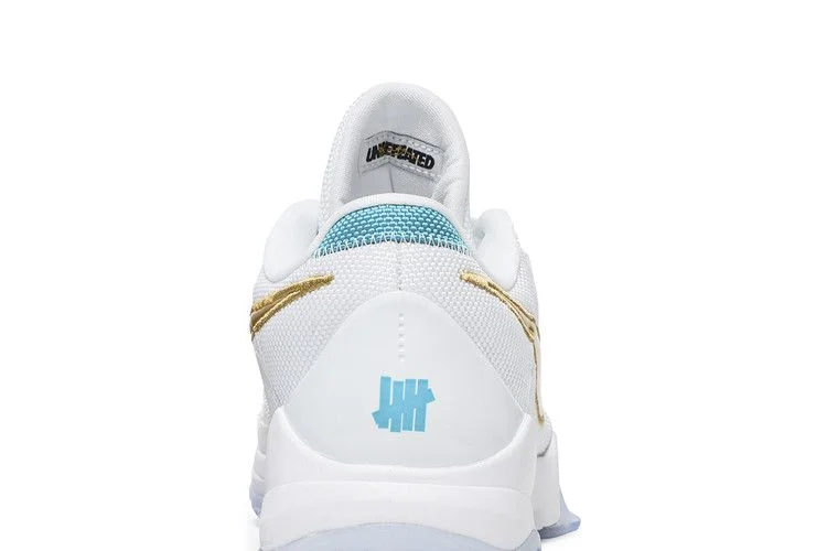 Krossovki-Undefeated-x-Nike-Zoom-Kobe-5-Protro-What-If-Pack-Special-Box-7