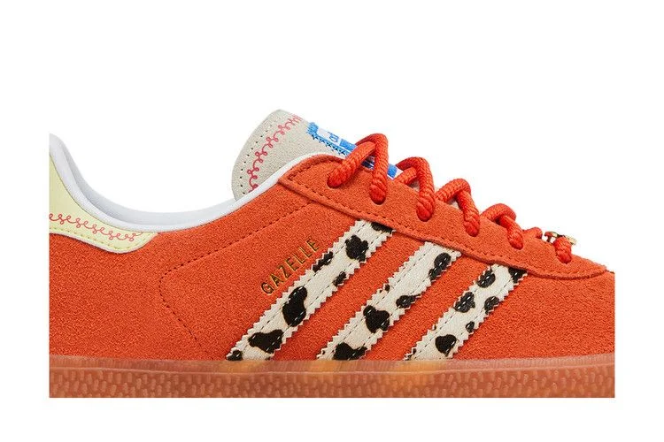 Кроссовки Toy Story x adidas Gazelle J 'Jessie'