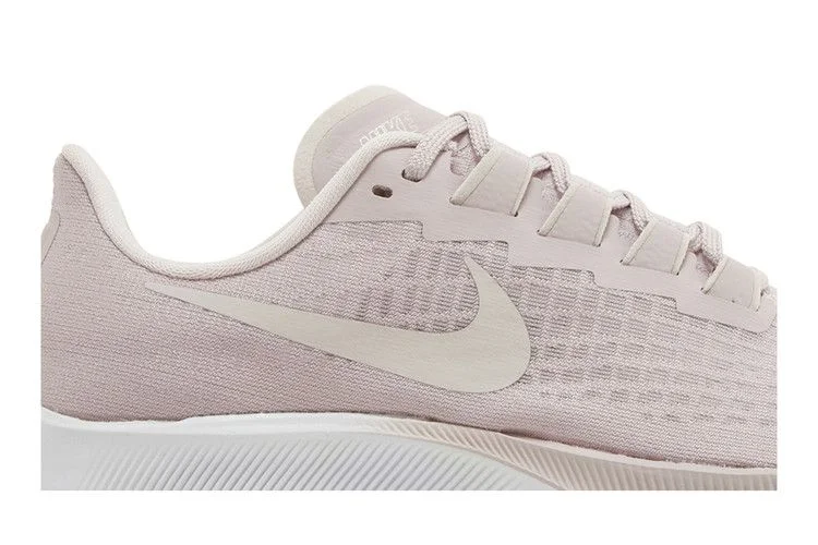 Кроссовки Nike Wmns Air Zoom Pegasus 37 'Champagne'