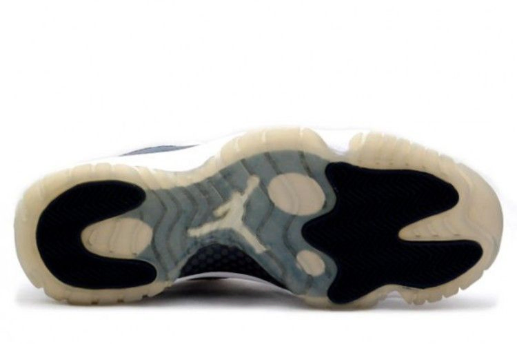 Кроссовки Air Jordan 11 Retro Low 'Snakeskin'