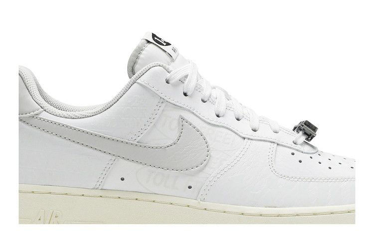 Кроссовки Nike Air Force 1 '07 Premium '1-800 Toll Free'