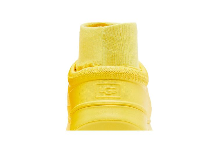 wmns-tasman-x-canary-1125730-can_06