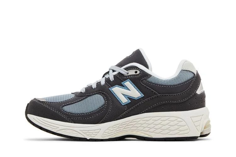 Krossovki-New-Balance-2002R-Big-Kid-Magnet-Lead-2