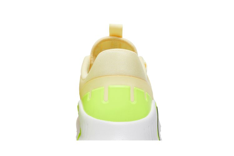 Кроссовки Nike Wmns Free Metcon 5 'Citron Tint Volt'