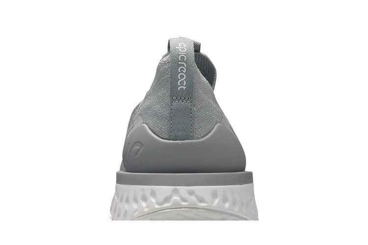 Кроссовки Nike Epic Phantom React Flyknit 'Wolf Grey'
