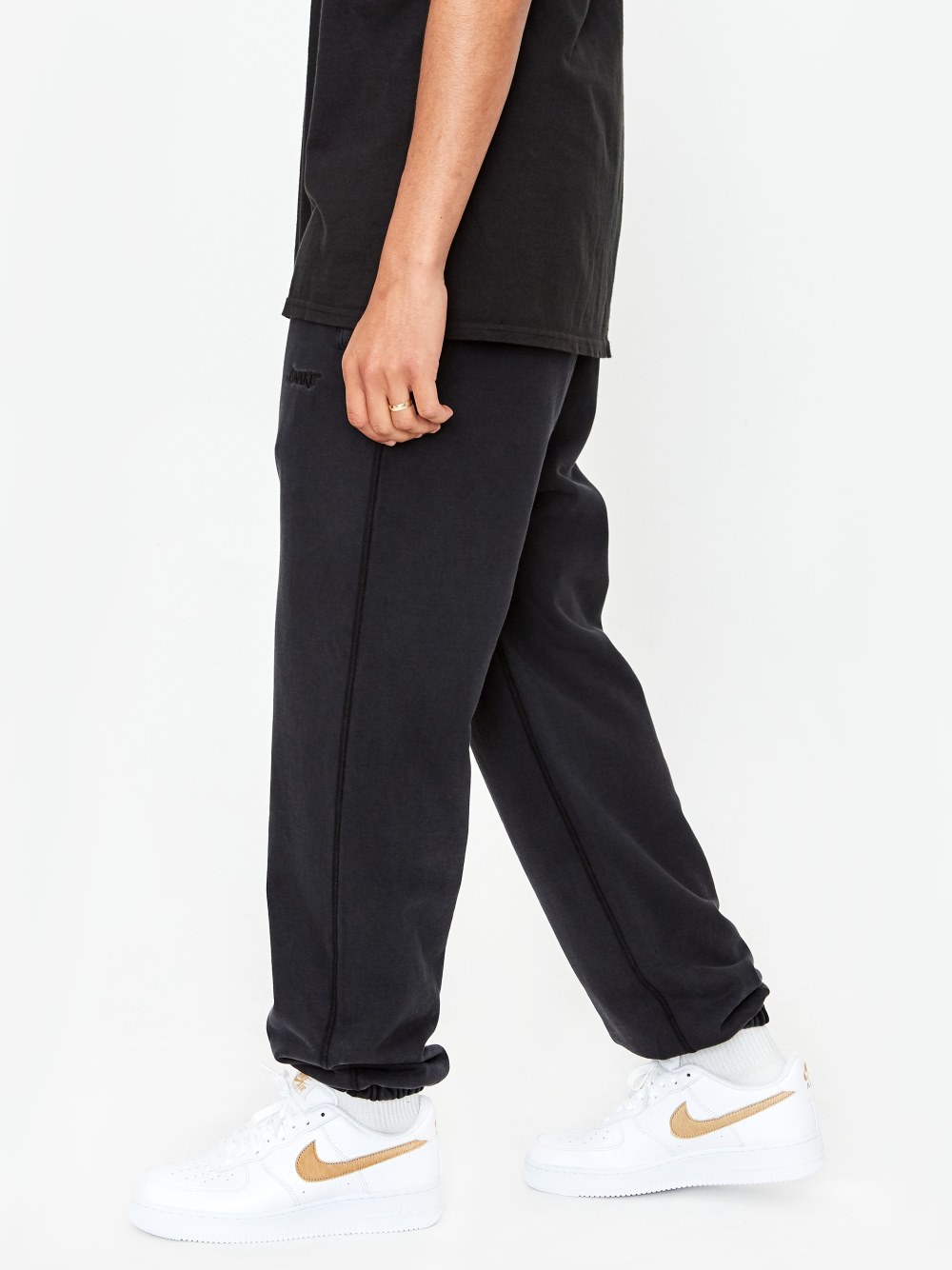 Спортивные штаны Awake Embroidered Logo Sweatpants Washed Black