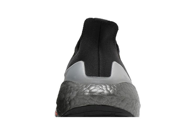 Кроссовки adidas UltraBoost 21 'Carbon Solar Red'