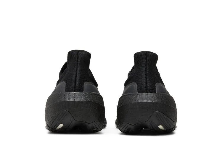 Кроссовки adidas UltraBoost Light 'Triple Black'