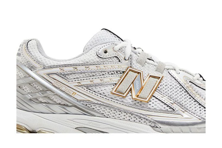 Кроссовки New Balance Men's 1906R 'White Silver Metallic'