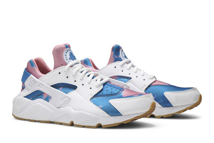 wmns-air-huarache-run-print-white-blue-nebula-aq0551-100_07