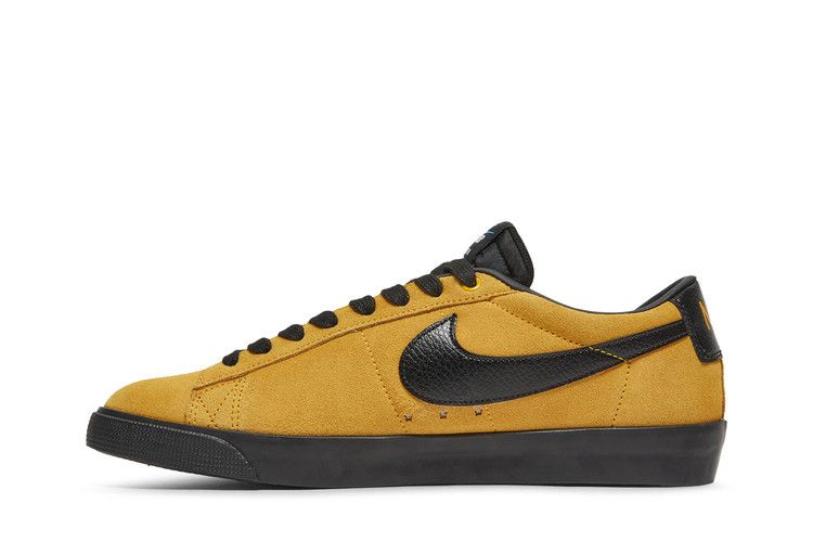blazer-low-gt-sb-sting-with-a-bumblebee-704939-700_02
