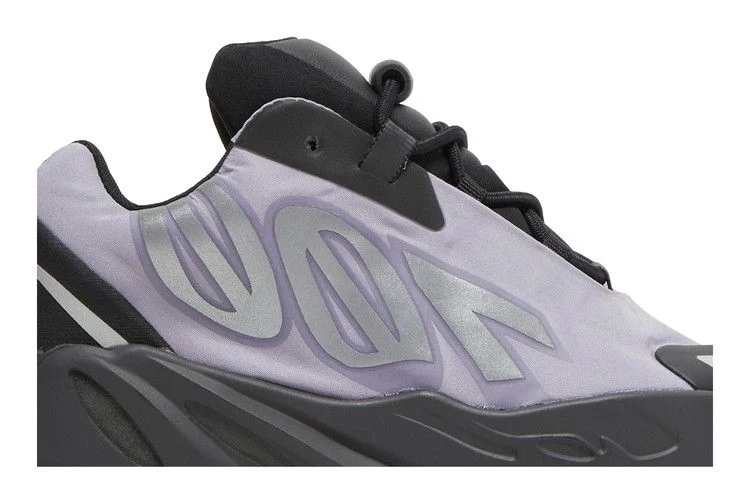 Кроссовки adidas Yeezy Boost 700 MNVN I 'Geode'