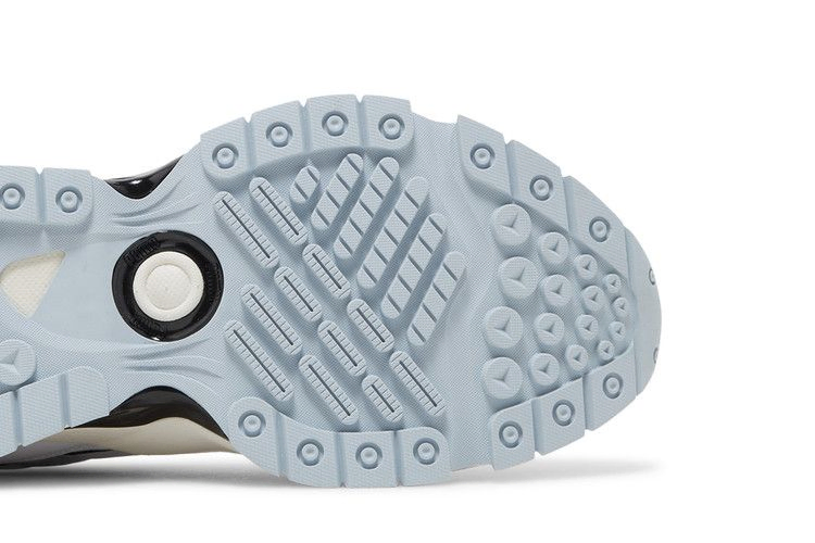 nano-odyssey-white-black-388608-01_04