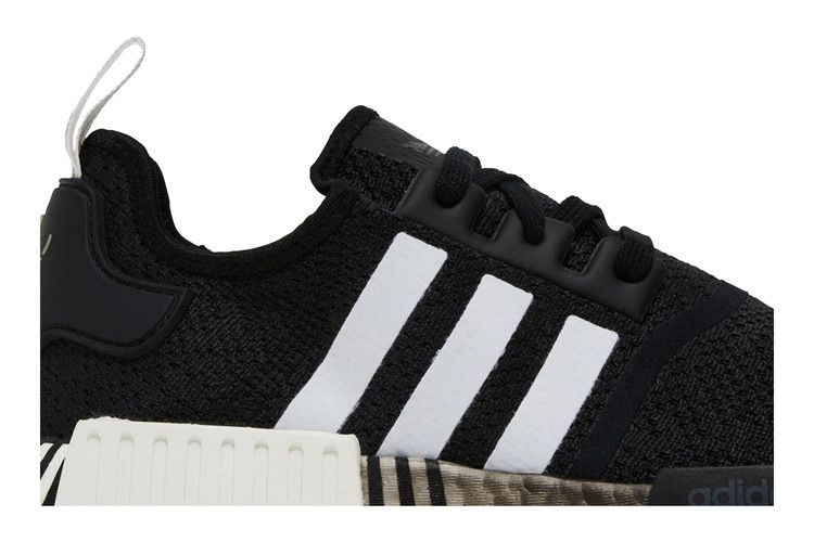 Кроссовки Adidas NMD_R1 'Glitch - Black White'