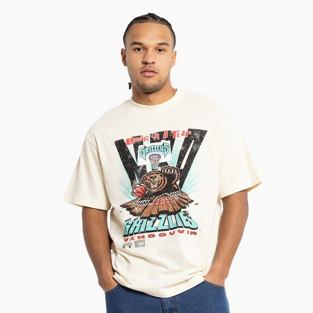Футболка Mitchell & Ness Vancouver Grizzlies Vintage Bear On A Tear NBA T-Shirt