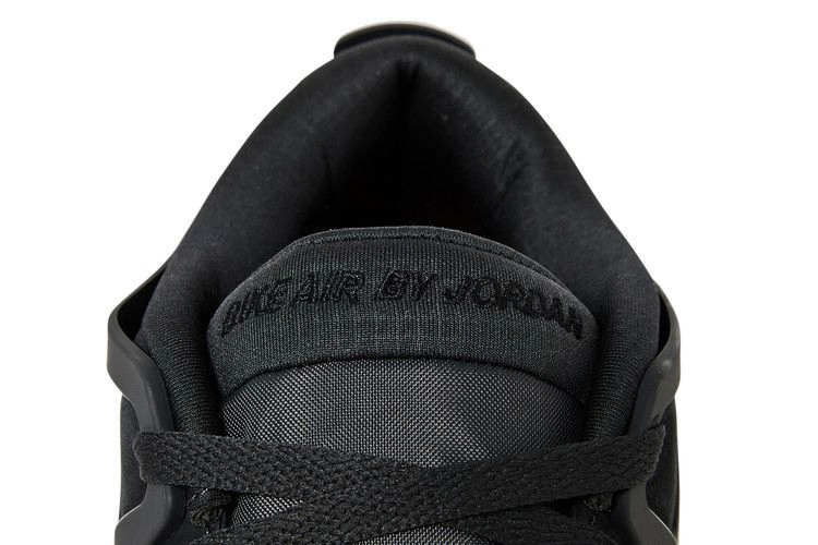 nigel-sylvester-x-air-jordan-4-rm-sp-anthracite-hf4334-004_10