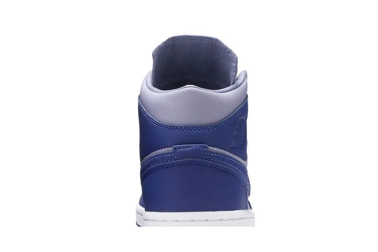 Кроссовки Wmns Air Jordan 1 Mid SE 'Iron Purple Deep Royal'