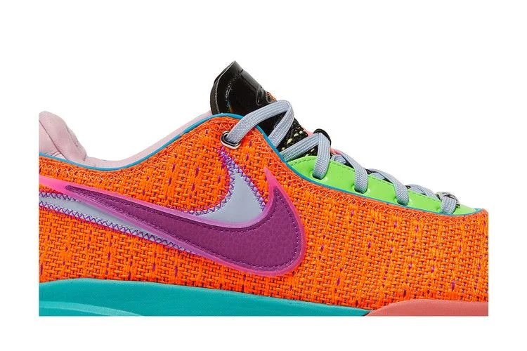 Кроссовки Nike LeBron 20 'Chosen 1'
