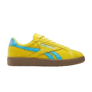 wmns-club-c-grounds-uk-golden-haze-future-cyan-100229525-300x300