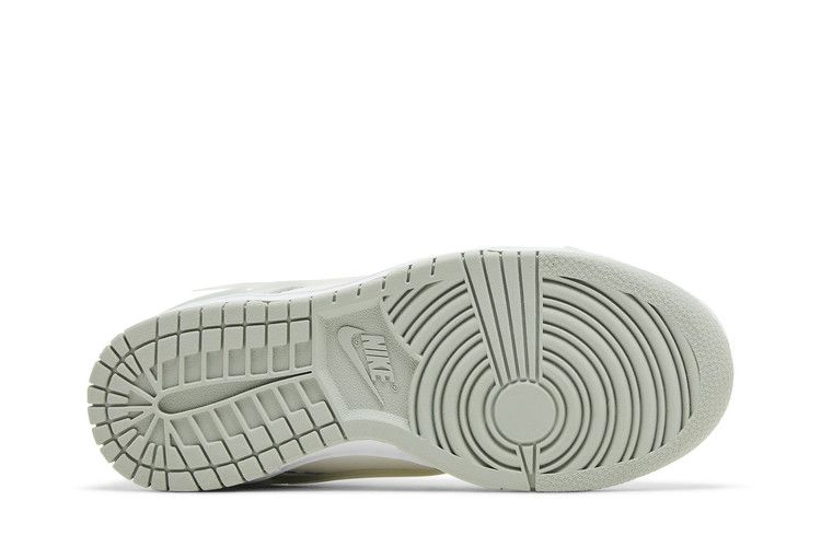 Кроссовки Nike Wmns Dunk Low Twist 'Light Silver'