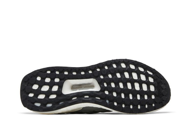 wmns-ultraboost-1-0-solid-grey-hr0060_03