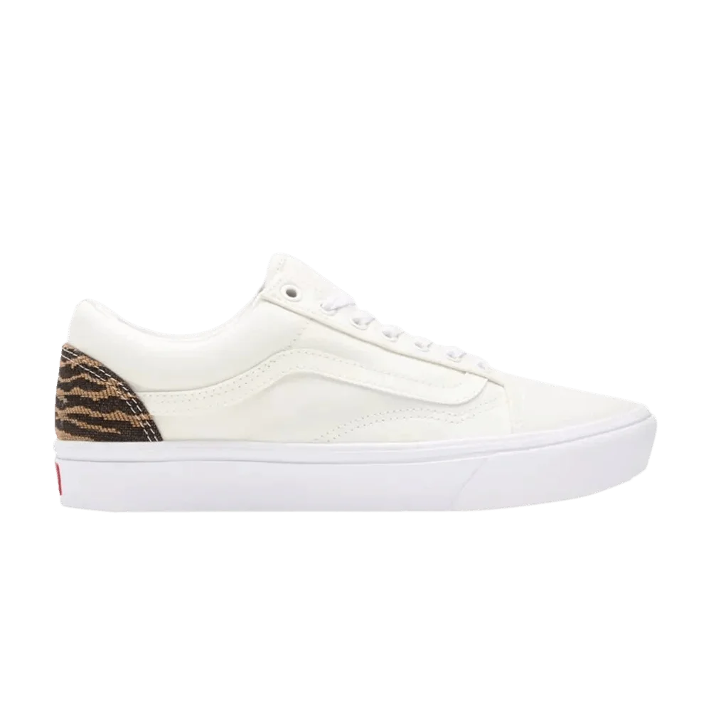 Krossovki-Vans-ComfyCush-Old-Skool-Le-Tigre