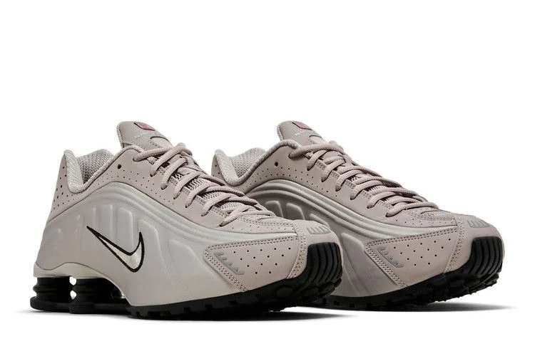 Krossovki-Nike-Shox-R4-College-Grey-7