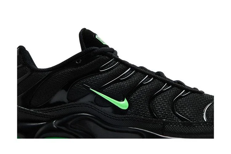 Кроссовки Nike Air Max Plus 'Green Strike'