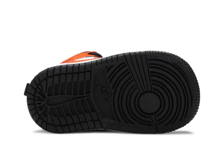 Krossovki-Air-Jordan-1-Mid-TD-Shattered-Backboard-3