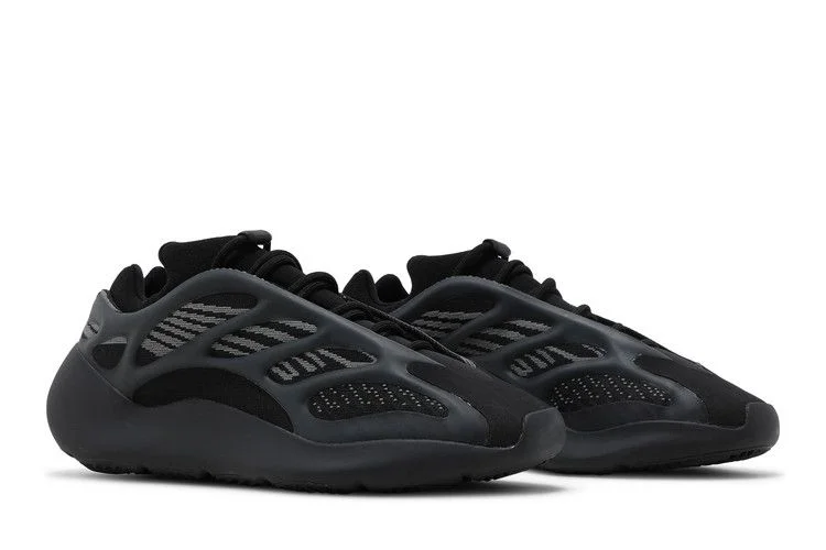 Krossovki-adidas-Yeezy-700-V3-Dark-Glow-7
