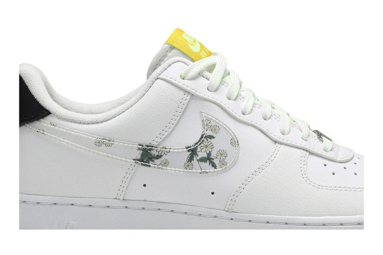 Кроссовки Nike Air Force 1 '07 LV8 'Daisy Pack