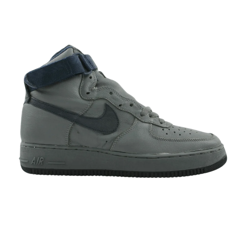 Krossovki-Nike-Air-Force-1-High-Sc