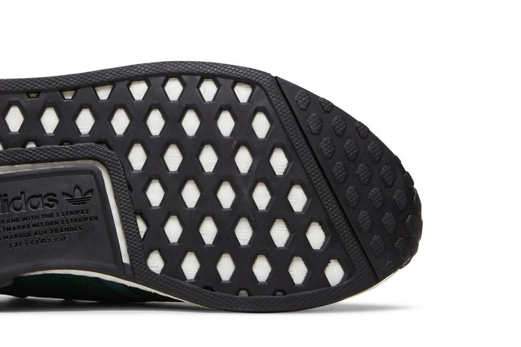 Кроссовки adidas Wmns NMD_R1 'Dark Green'