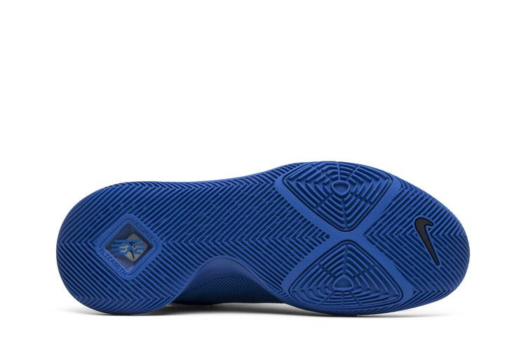 kyrie-3-duke-922027-001_03