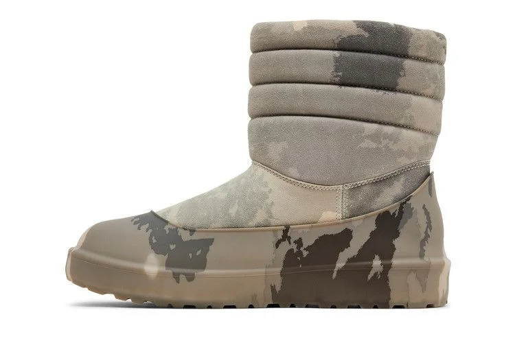 Stampd-x-UGG-Classic-Boot-Camo-2